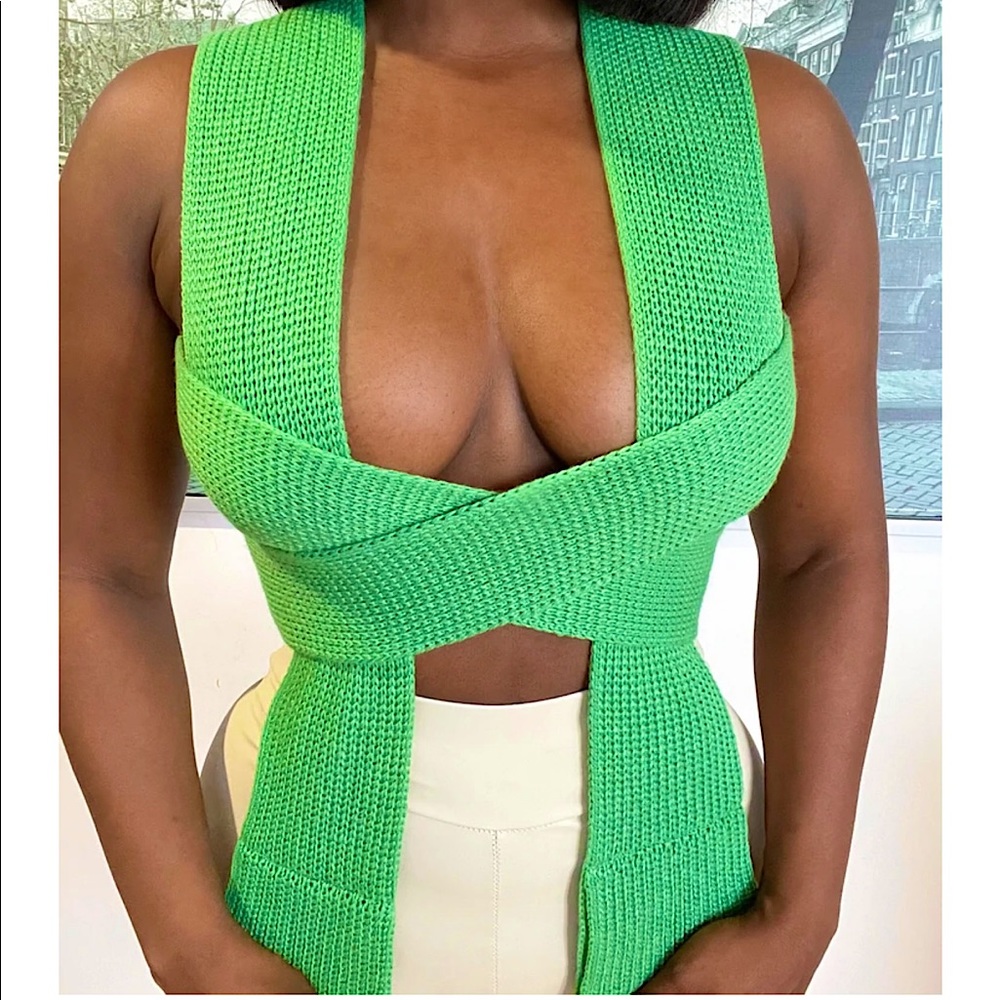 JENEEVALABEL Lyiaa Knit Wrap Top